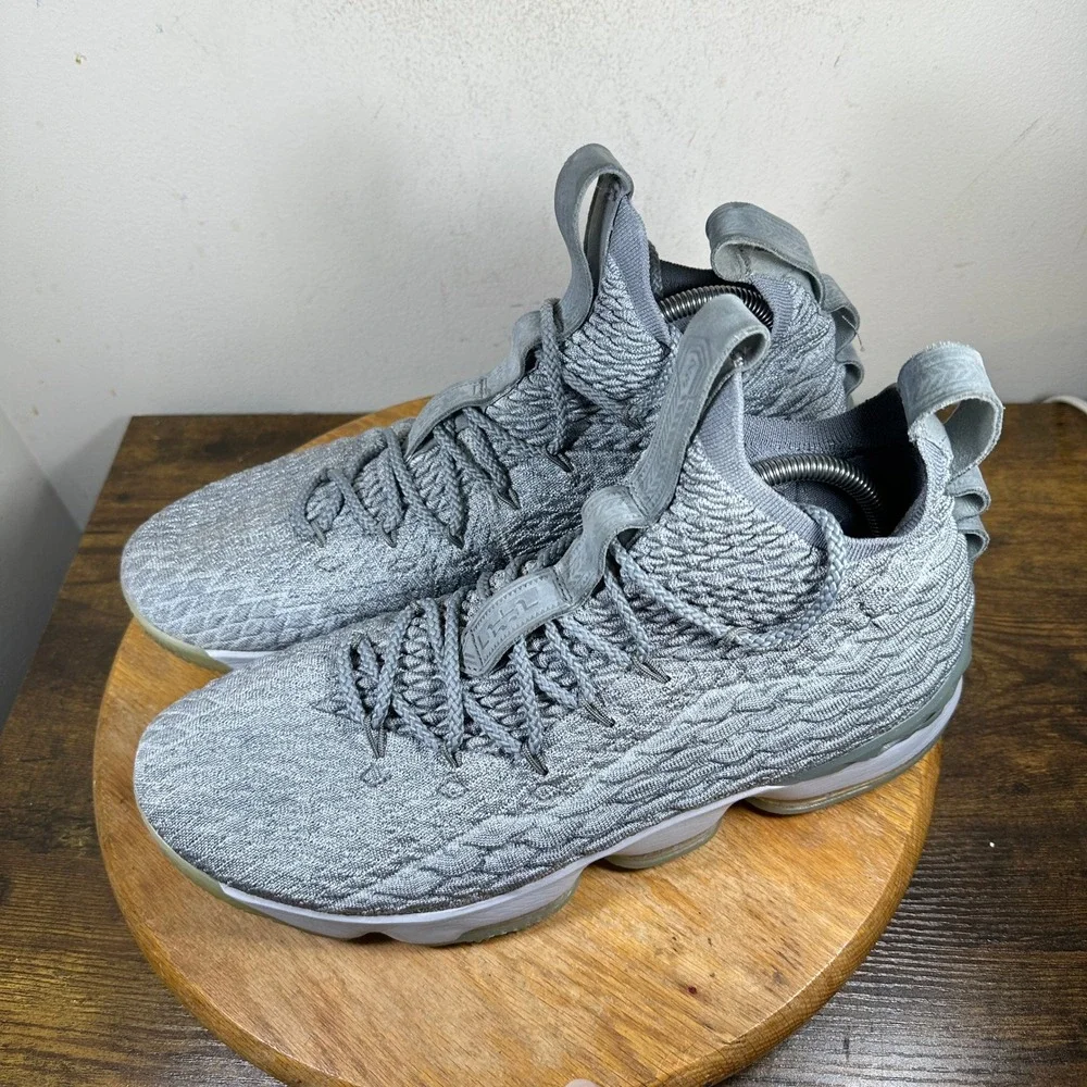 Nike Lebron 15 City Edition Men's Basketball Shoes Grey Size 12 897648-005 - Picture 6 of 8